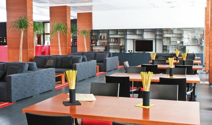 Valamar Carolina Hotel & Villas 1